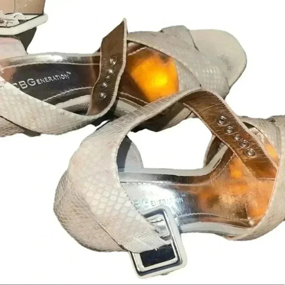 BCBG STRAPPY PLATFORM STILLETTOS - Picture 7 of 8